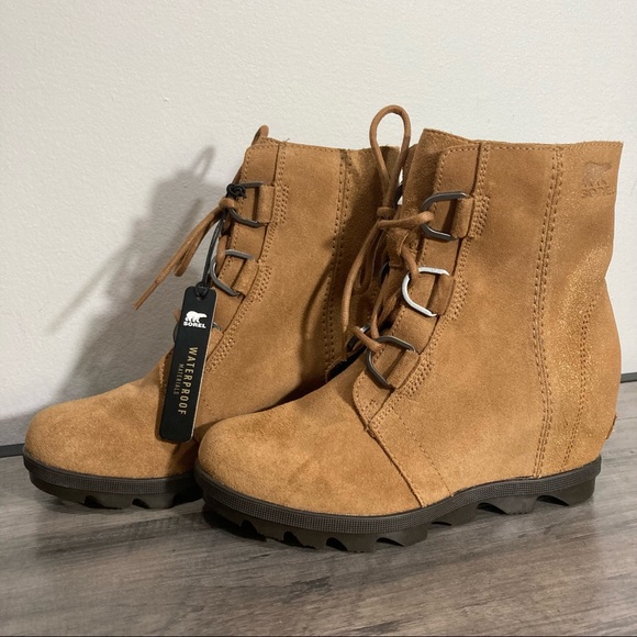 Sorel Other - SOREL Joan of Arctic Glitter Wedge Lace Up Boot NWT